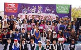Diyarbakır’da ‘Tarih Yazan Çocuklar’ sahnede yerini aldı