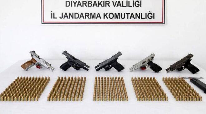 Diyarbakır’da silah kaçakçılığı operasyonu