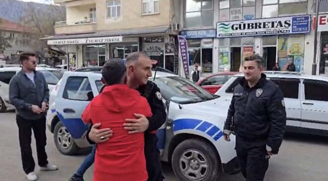 Diyarbakır’da kavga ihbarı: Polise ‘çiğköfte’ ikramı