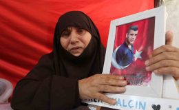 Diyarbakır anneleri bin 503 gündür çocukları için nöbette