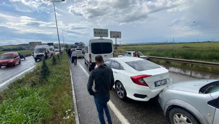 Diyarbakır’da 8 araçlı zincirleme kaza: 2 yaralı