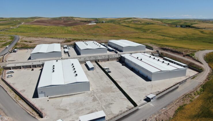 Bin 500 kişiye istihdam sağlayacak 5 fabrika üretime başladı