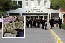 Diyarbakır’da 20 kişi gözaltına alındı