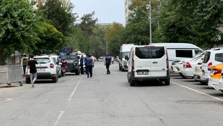 Diyarbakır’da anlaşma masasında silahlar konuştu: 4 yaralı