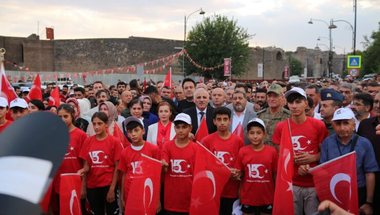 Diyarbakır’da 15 Temmuz Demokrasi ve Milli Birlik Günü anma etkinlikleri düzenlendi