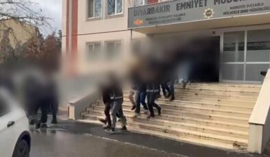Diyarbakır merkezli suç örgütüne yönelik operasyonda 12 şüpheli tutuklandı