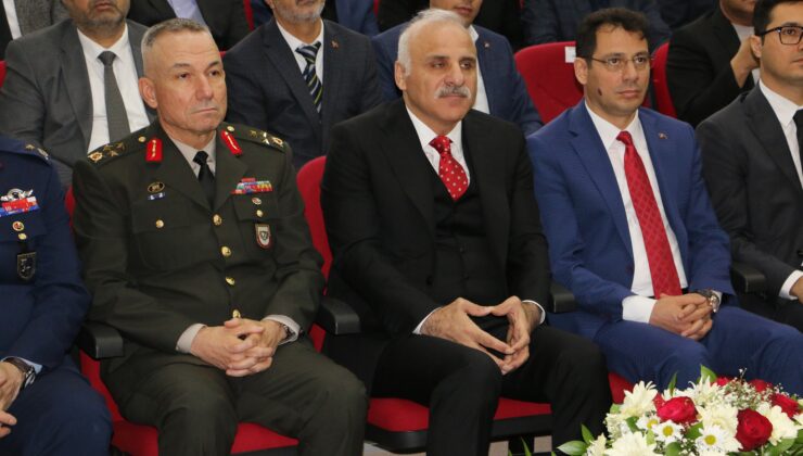 Diyarbakır’da “18 Mart Çanakkale Zaferi ve Şehitleri Anma Günü Programı” düzenlendi