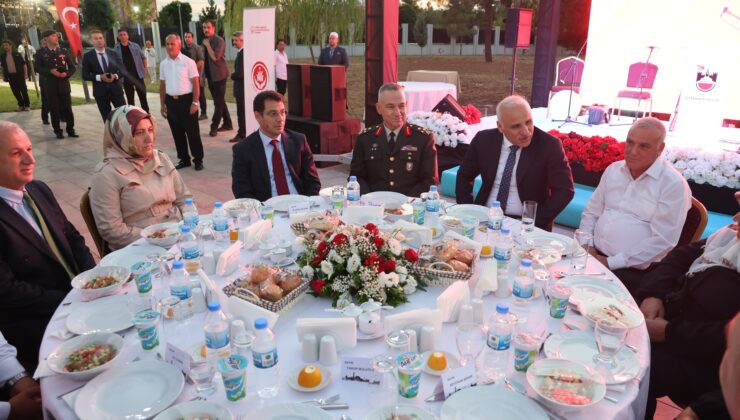 Diyarbakır Valisi Zorluoğlu, şehit yakınları ve gazilerle bir araya geldi