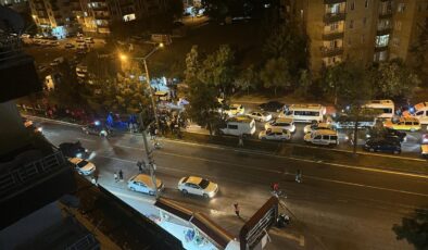 Diyarbakır’da yunus polisler kaza yaptı: 3 yaralı