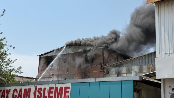 Diyarbakır’da sanayi sitesinde bulunan kereste deposunda yangın çıktı.