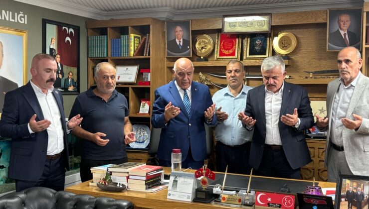 *Kanaat önderleri, MHP Kocaeli’de ‘Terörsüz Türkiye’ için dua etti*