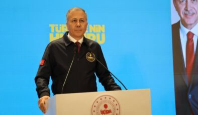 Bakan Yerlikaya Diyarbakır’da “Türkiye’nin Huzuru ” toplantısına katıldı