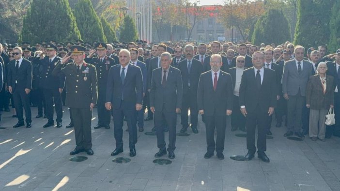 Diyarbakır’da 10 Kasım Atatürk’ü anma törenleri düzenlendi