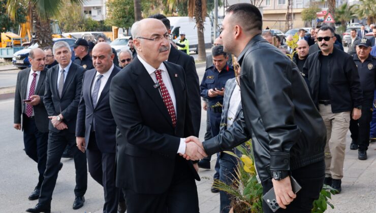 Adana Valisi Yavuz Selim Köşger, Yüreğir’de Vatandaşlarla Buluştu