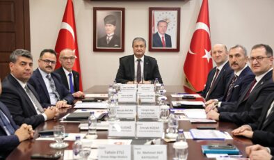 Adana’da Kaçak Yapılaşmayla Mücadele Toplantısı Vali Mustafa Yavuz Başkanlığında Gerçekleştirildi