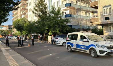 Diyarbakır’da Akrabalar Arasındaki Husumet Kanlı Bitti: 21 Yaşında Genç Adam Hayatını Kaybetti