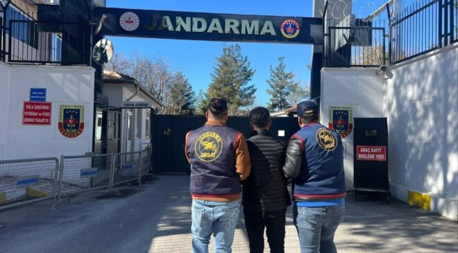 Diyarbakır’da Jandarmadan Büyük Operasyon: 111 Aranan Şahıs Yakalandı