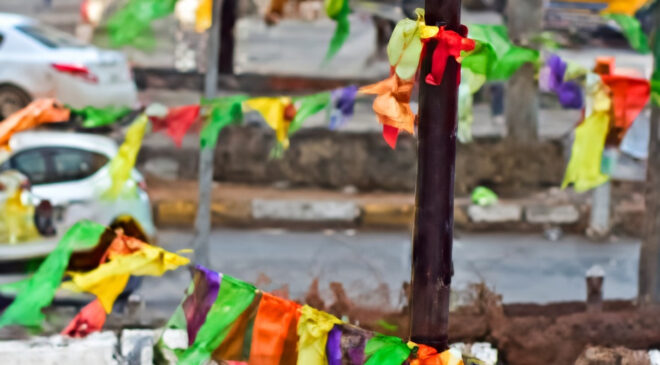 Diyarbakır Büyükşehir Belediyesi’nin son dönemdeki bazı faaliyetleri, kent sakinleri arasında yoğun eleştirilere yol açıyor.