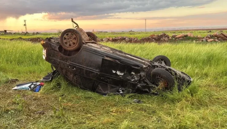 Diyarbakır’da otomobil tarlaya uçtu: Ağır yaralılar var