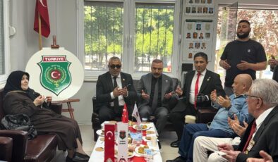 MHP Dilovası Teşkilatı, Şehit Aileleri ve Gazilerle Bayramlaşma Programında Buluştu