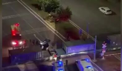 Diyarbakır’da otomobil yük trenine çarptı: 2 yaralı