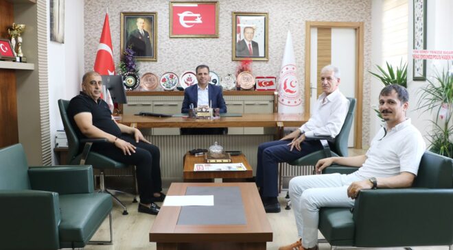 Polis Haber Noktası Gazetesi’nden Diyarbakır Aile ve Sosyal Hizmetleri İl Müdürü Ali Sait Çeçen’e hayırlı olsun ziyareti