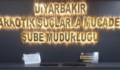 Diyarbakır’da yuttukları uyuşturucu ile yakalandılar