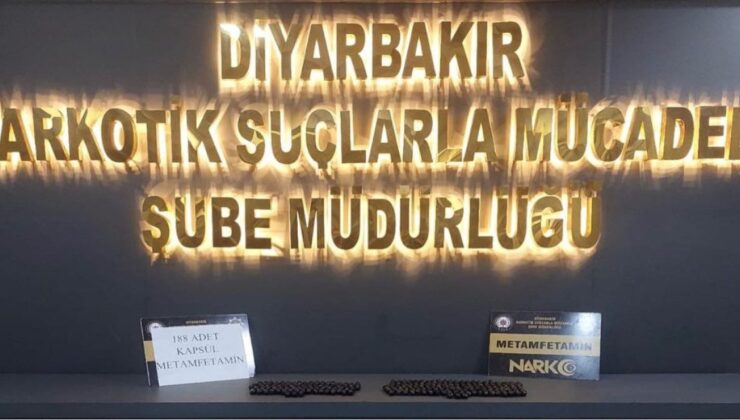 Diyarbakır’da yuttukları uyuşturucu ile yakalandılar