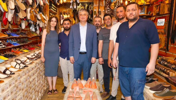 Adana Valisi Mustafa Yavuz, Seyhan’da esnafı ziyaret etti